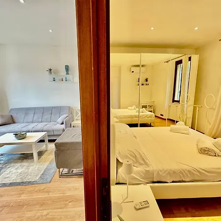 2bd Near The Station * コモ