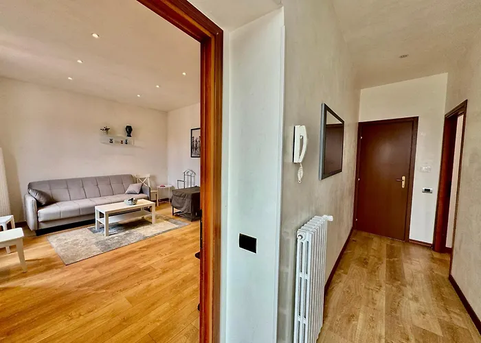 2bd Near The Station * Como