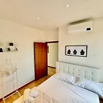 2bd Near The Station * קומו