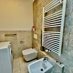 2bd Near The Station * קומו