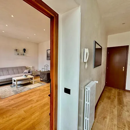 2bd Near The Station * Como