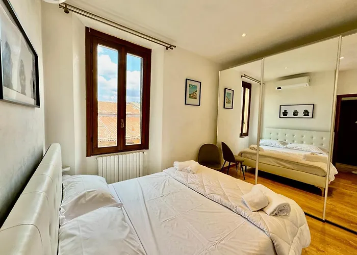 2bd Near The Station 아파트