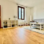 2bd Near The Station *